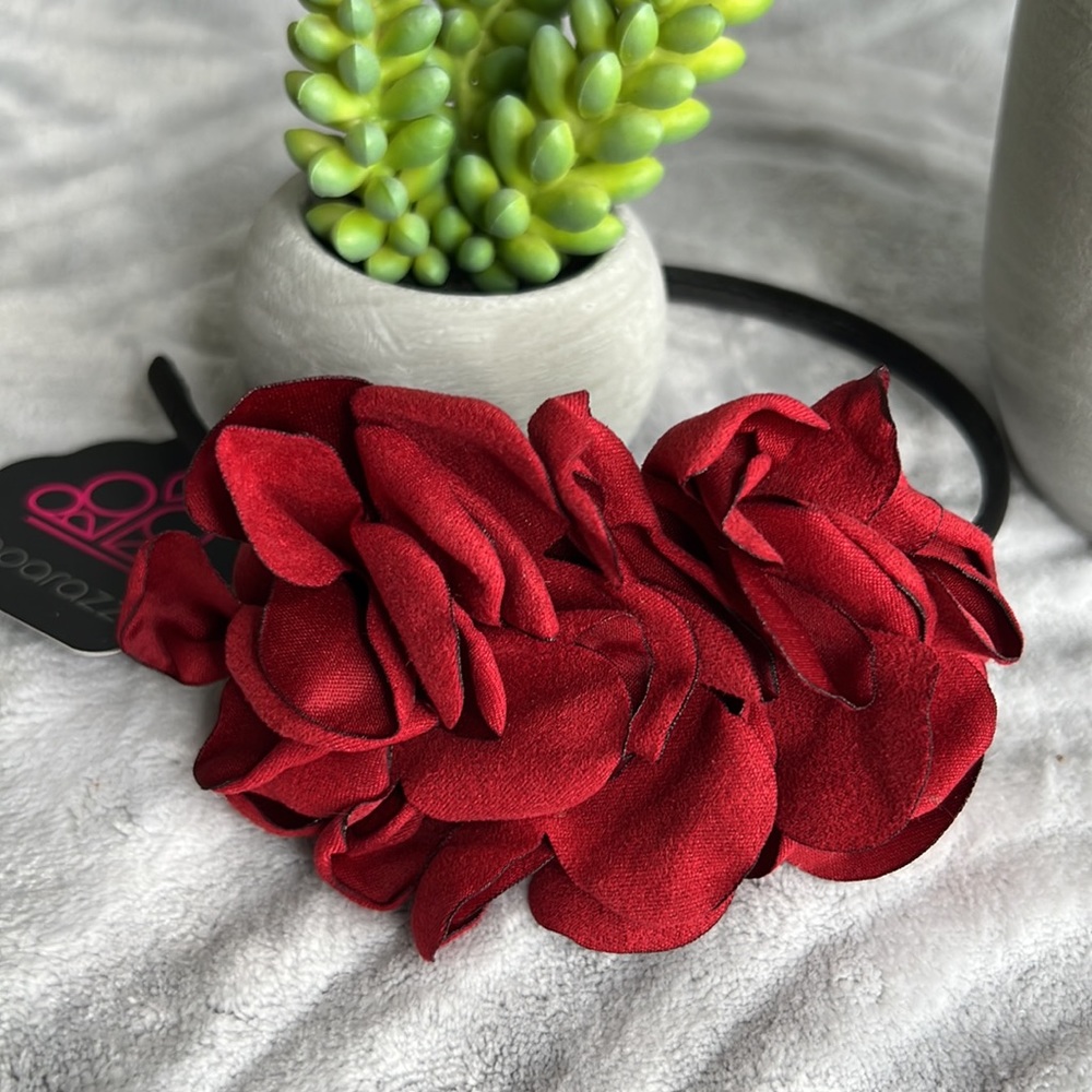 NWT Flower Fashion Headband